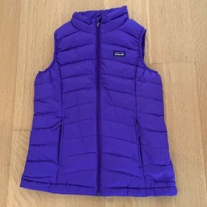 Girl’s Patagonia down vest size L